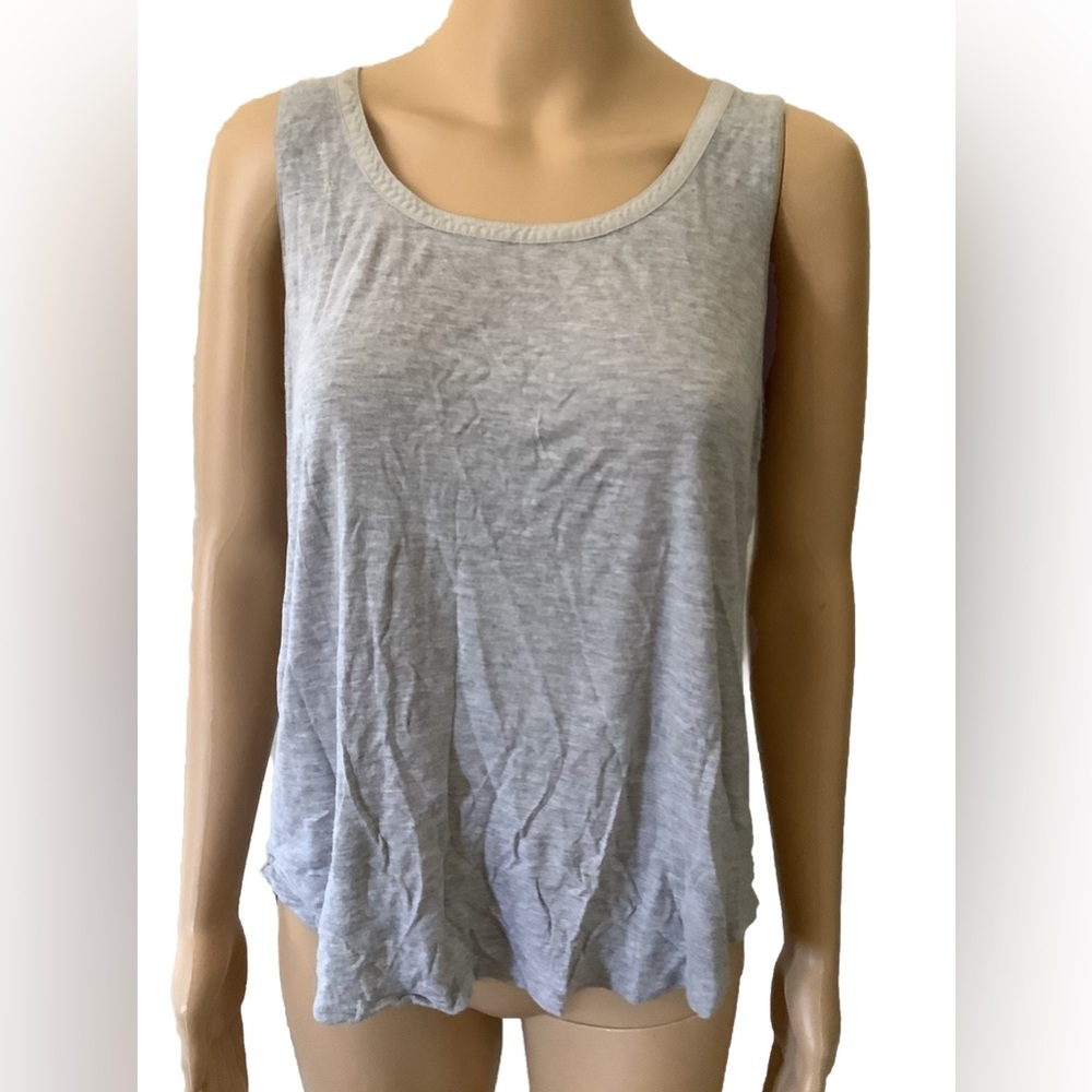 Vince tan top casualwear size Medium women’s